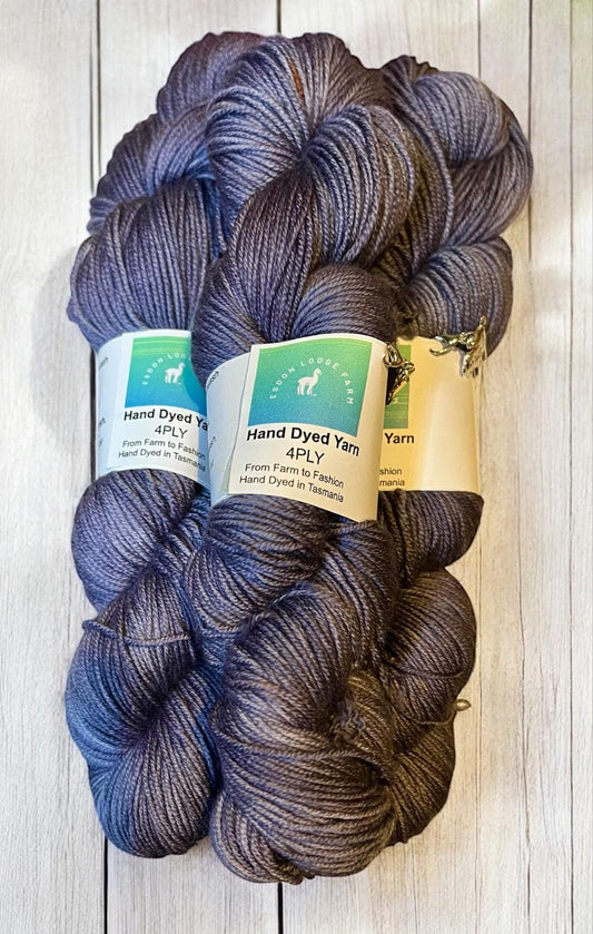 Smokey Ash 4ply yarn
