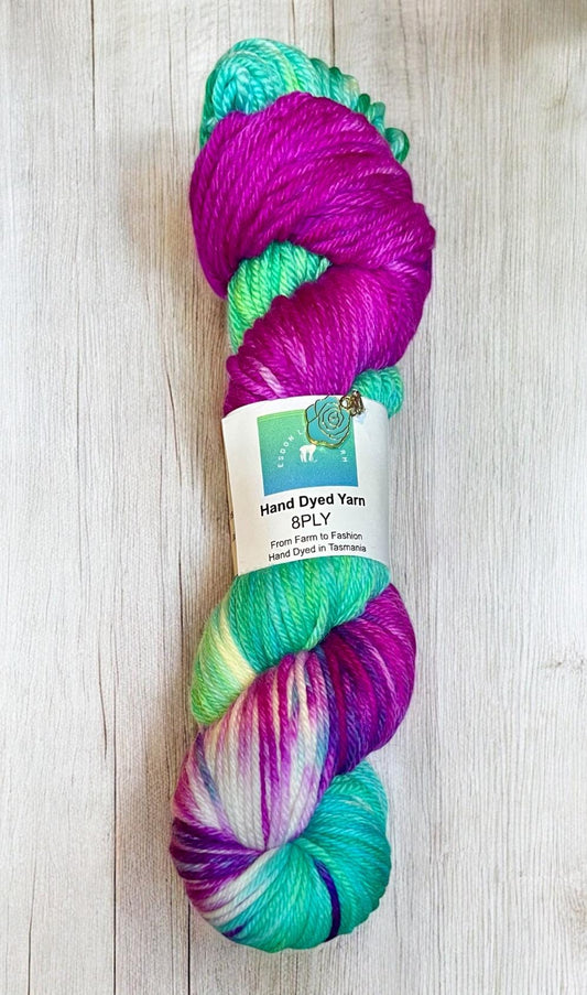 Raspberry Ripple DK 8ply / DK yarn