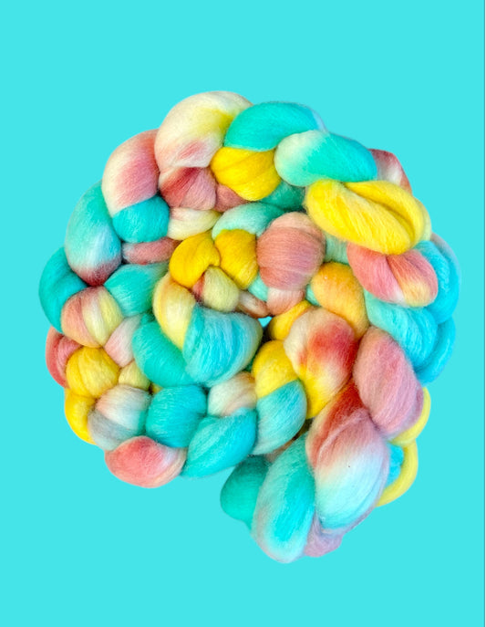 Merino Wool Top (Roving ) - Spring Daises