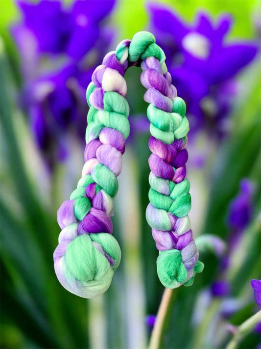 Merino Wool Top ( Roving ) - Country Iris