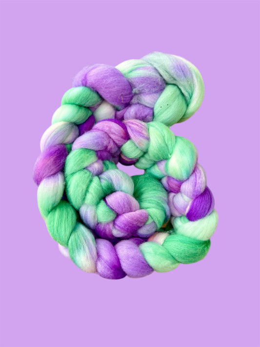 Merino Wool Top ( Roving ) - Country Iris
