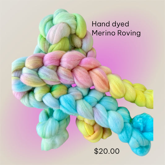 Rainbow Dreams 17.5 micron Wool Top (roving)