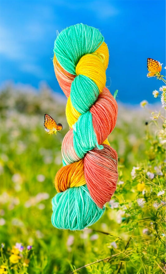 Summer Daisies - Sock yarn 4ply