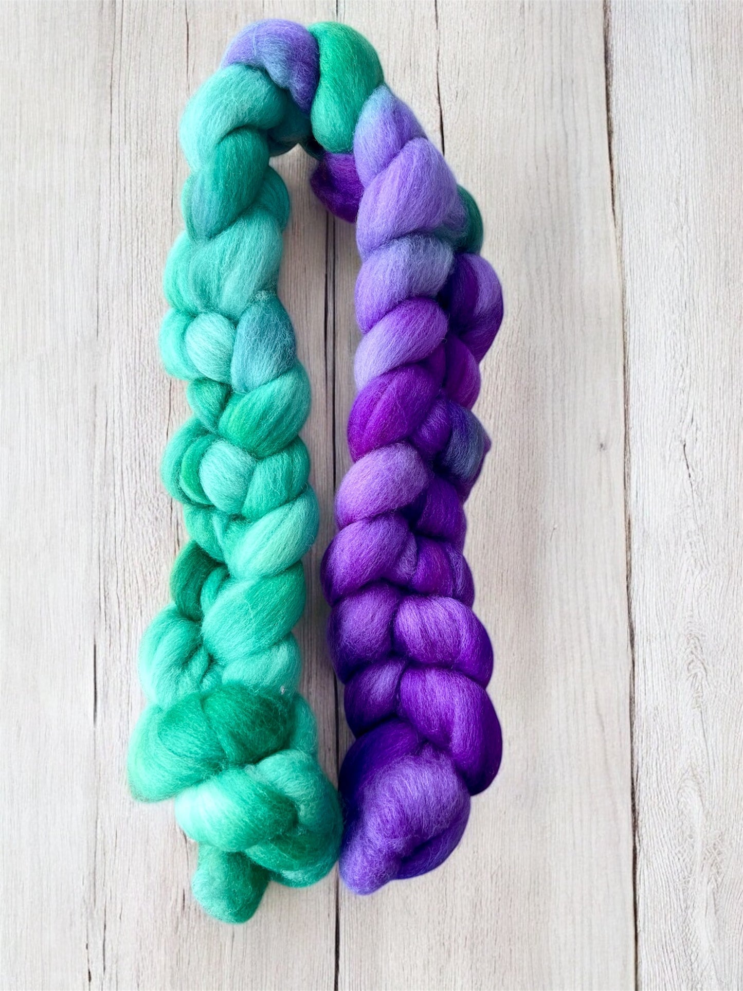 Merino Wool Top ( Roving ) - Country Iris
